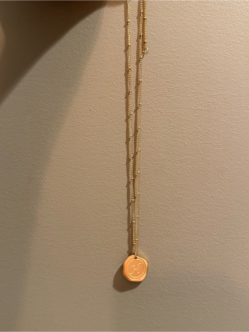 Savvy Cie Gold H Initial Pendant Necklace